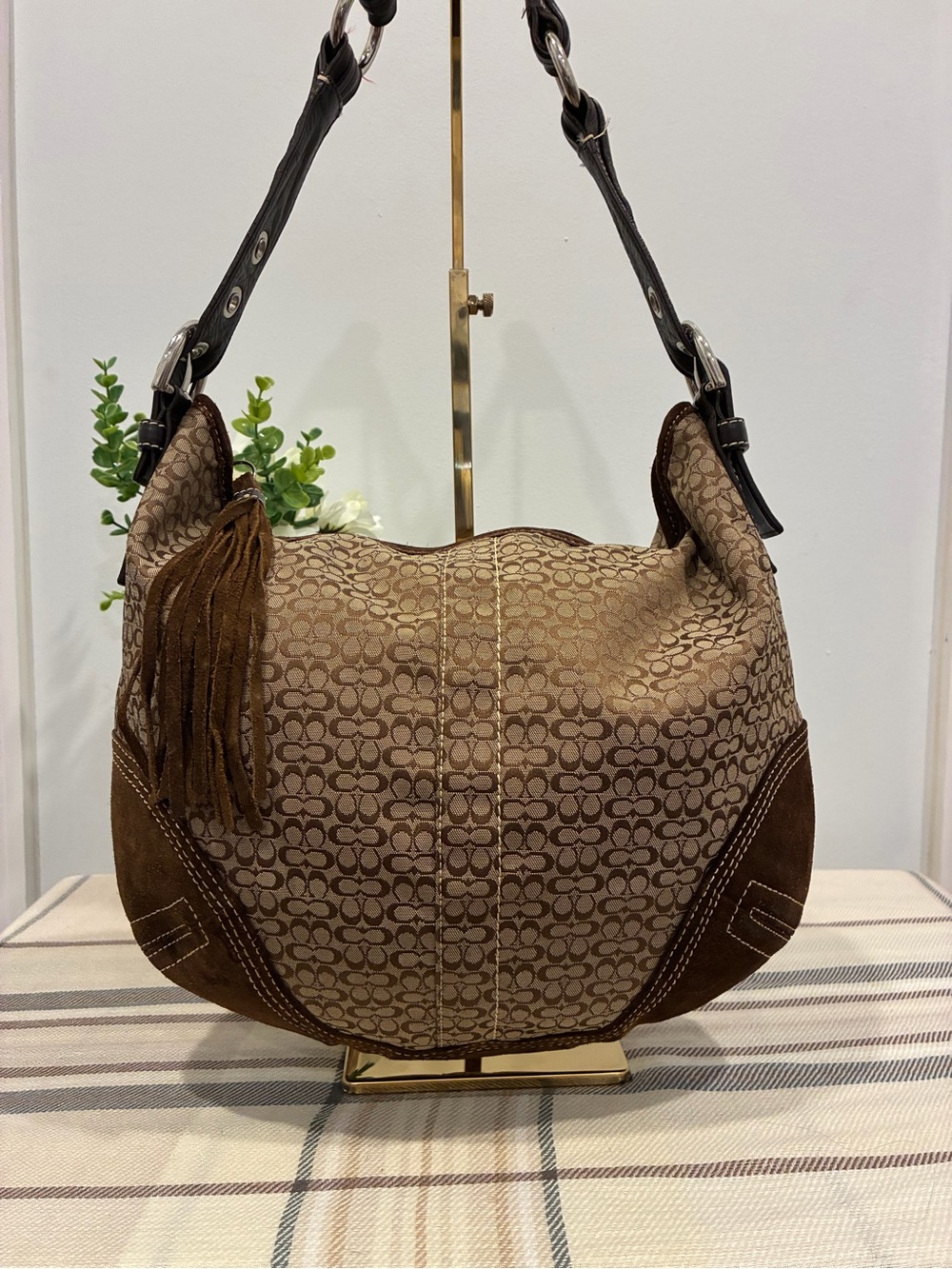 Vintage Coach Soho Signature Jacquard Hobo Bag D052-2158 Suede Trim Tassel Y2K